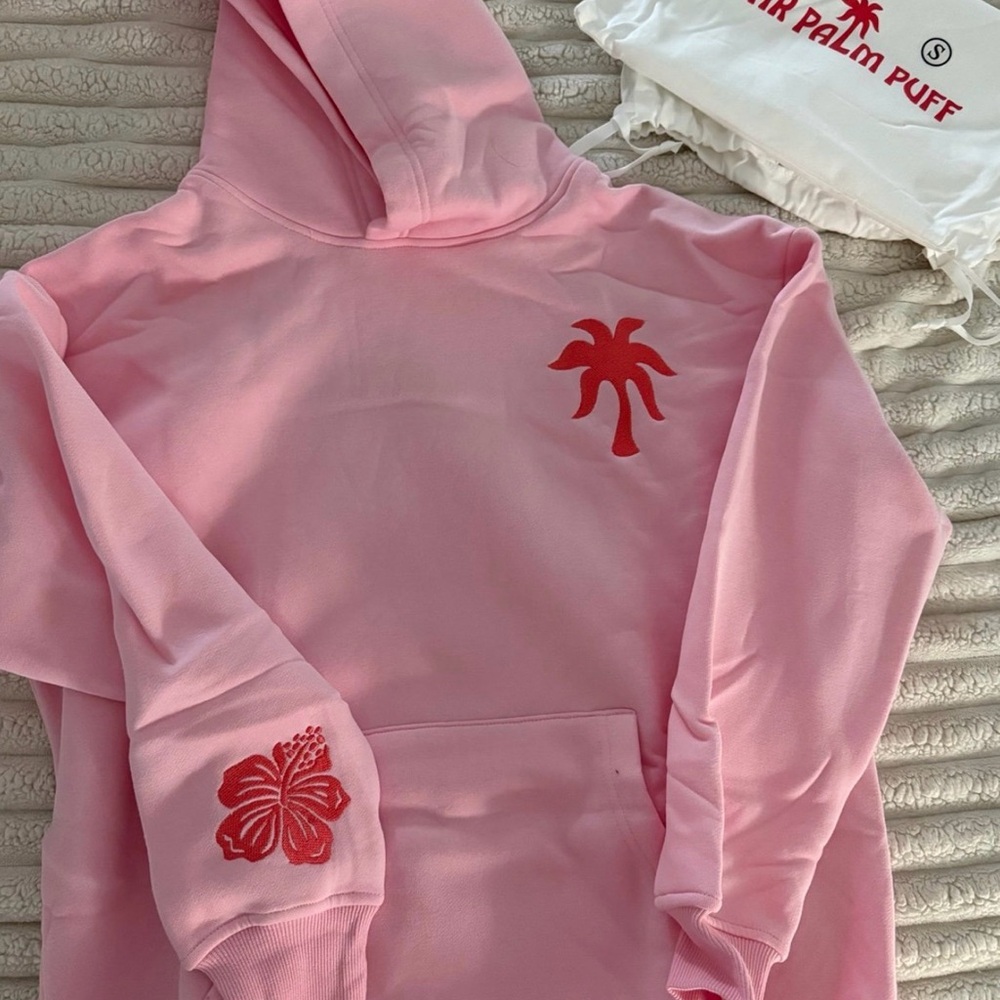 Pink Palm Puff